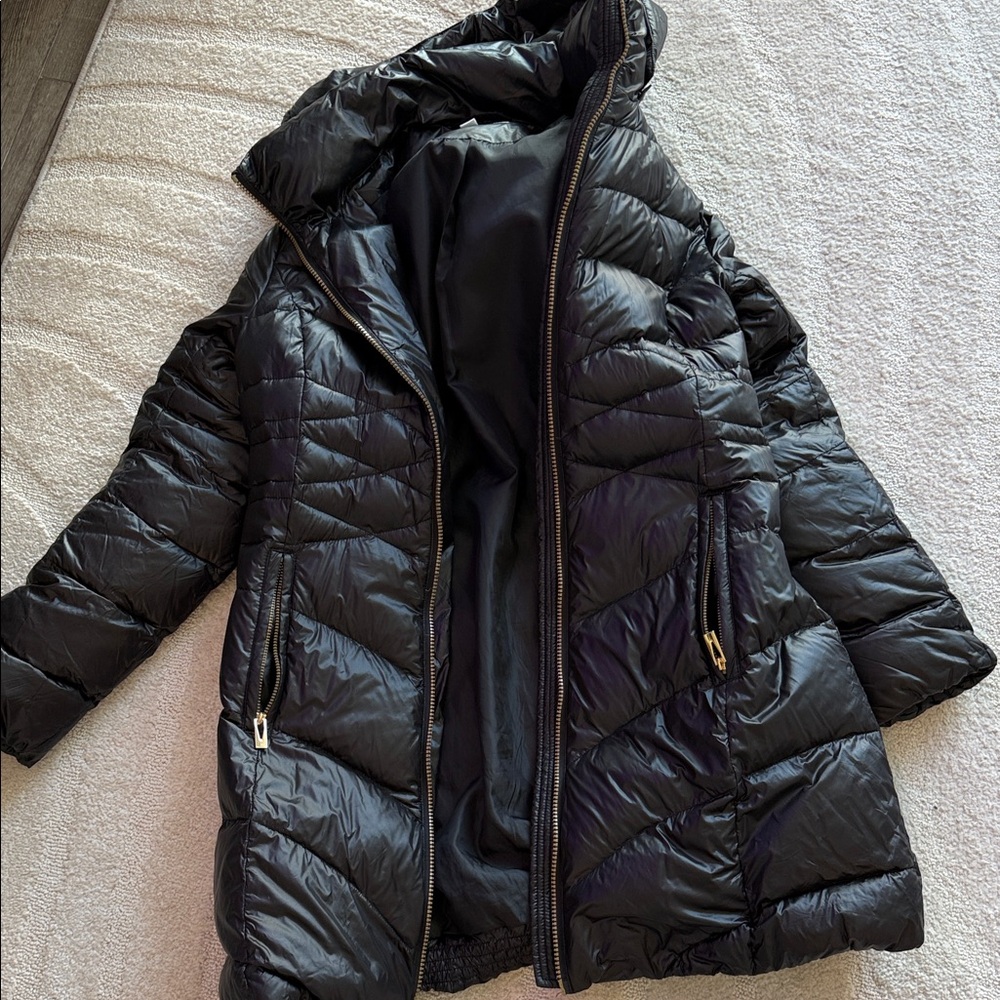 Women's Black Puffer Jacket